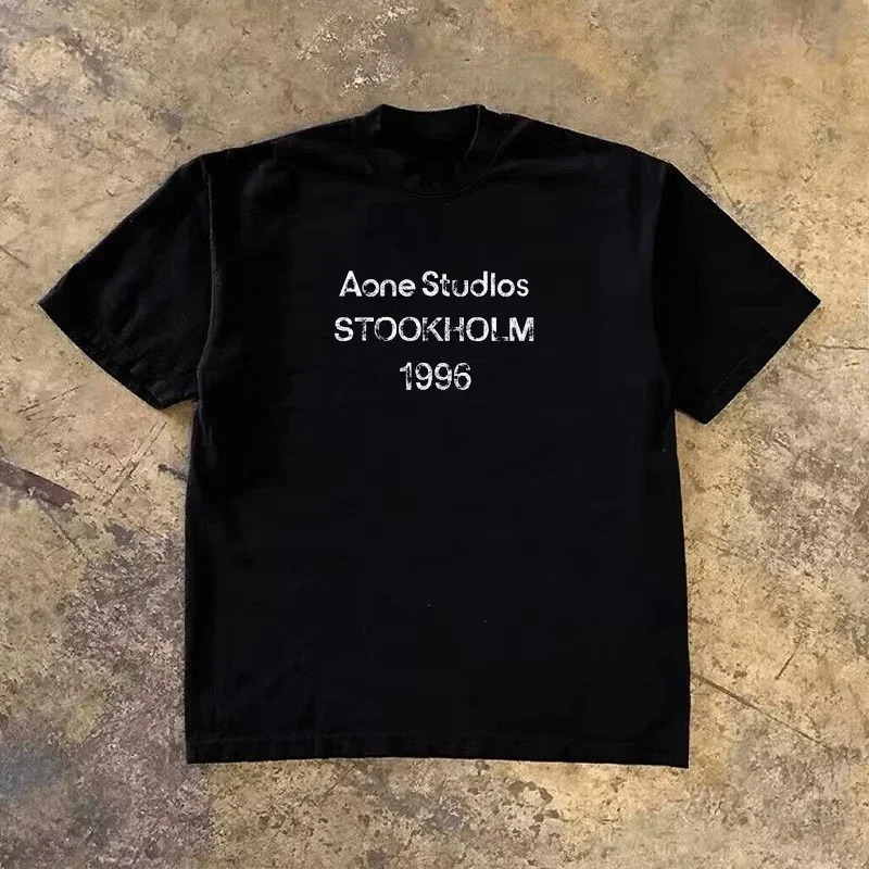 Streetwear Brand Logos - Klassisches Logo STOCKHOLM 1996 Verwaschenes Luxus-Minimalismus-Marken-T-Shirt